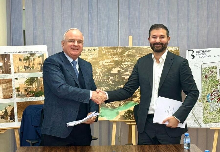 اتفاقية لتطوير مساحة المزارع المجاورة لموقع