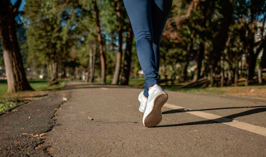 هذه المدة من المشي أسبوعيا تقي