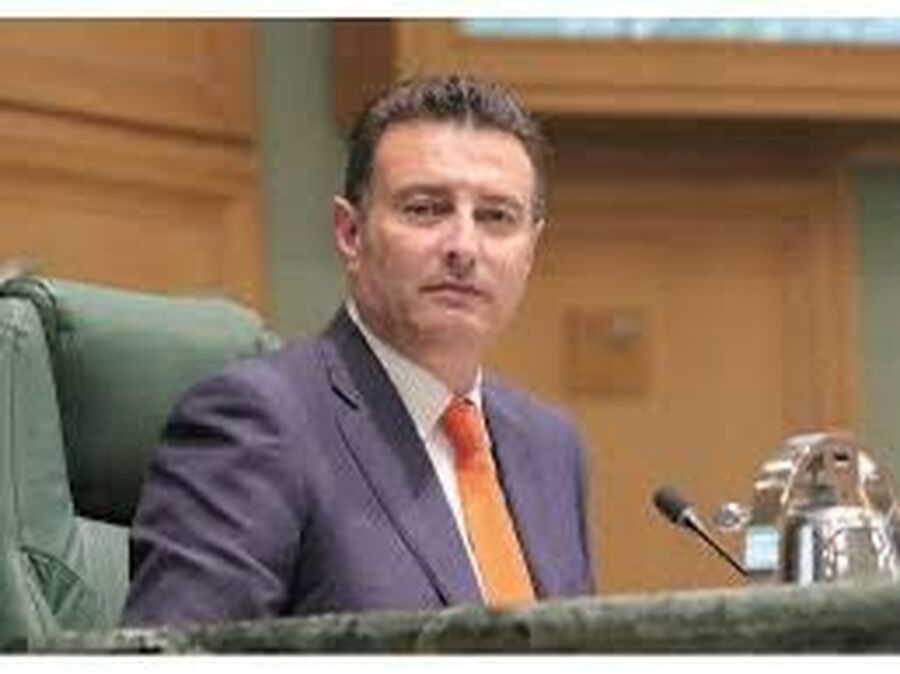 رئيس مجلس النواب: نشامى المنتخب يرفعون