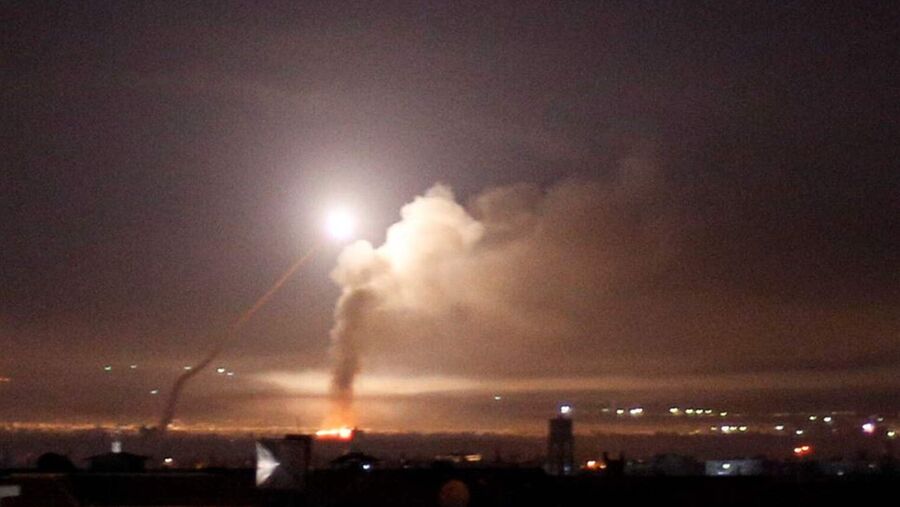 مقتل 13 مقاتلا موالين لإيران في