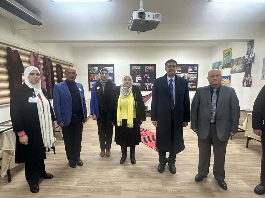 الهواري يطلع على نشاطات مبادرة لمدرستي