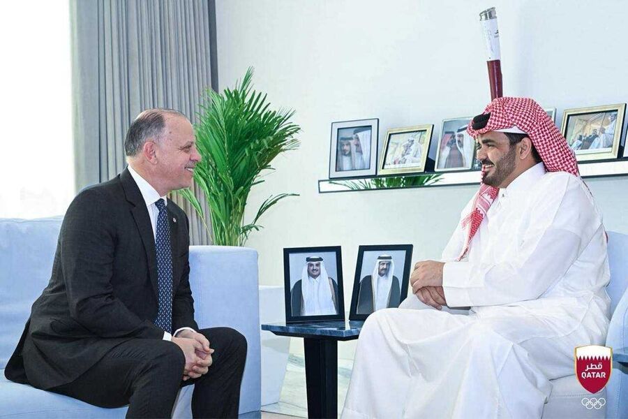 الأمير فيصل يجتمع برئيس اللجنة الأولمبية