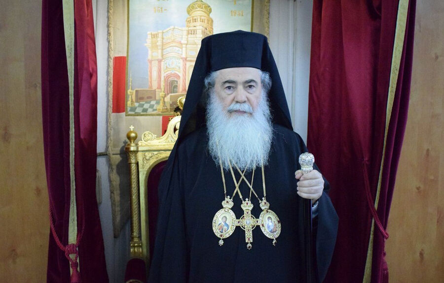 البطريرك ثيوفيلوس الثالث: نجدد البيعة للملك