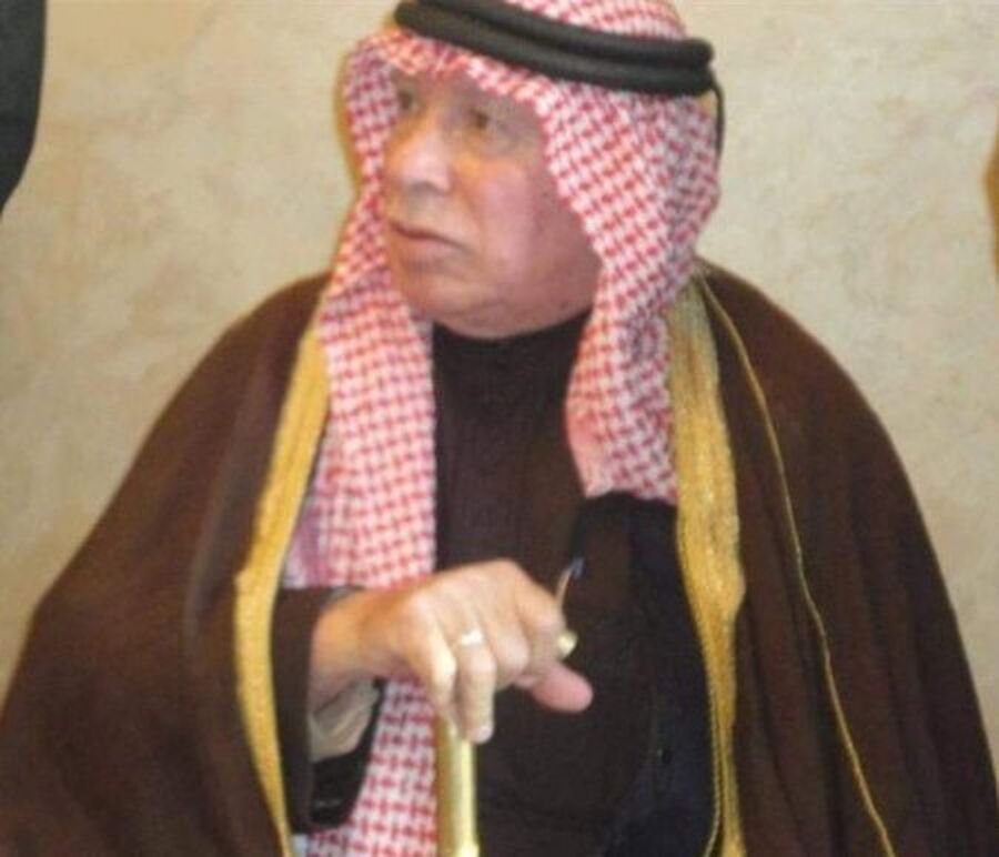 بني عيسى يشكرون المعزين بوفاة الحاج