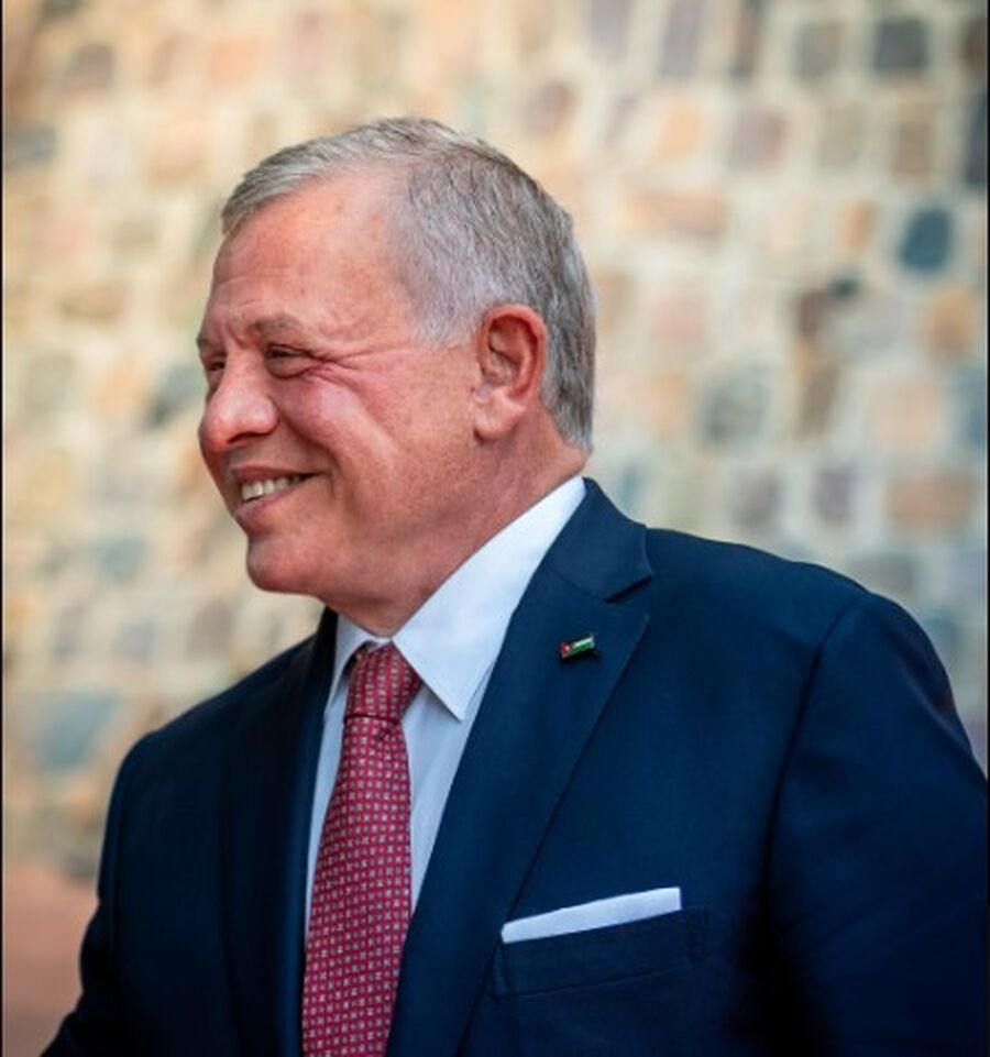 جامعة العلوم التطبيقية تهنئ جلالة الملك