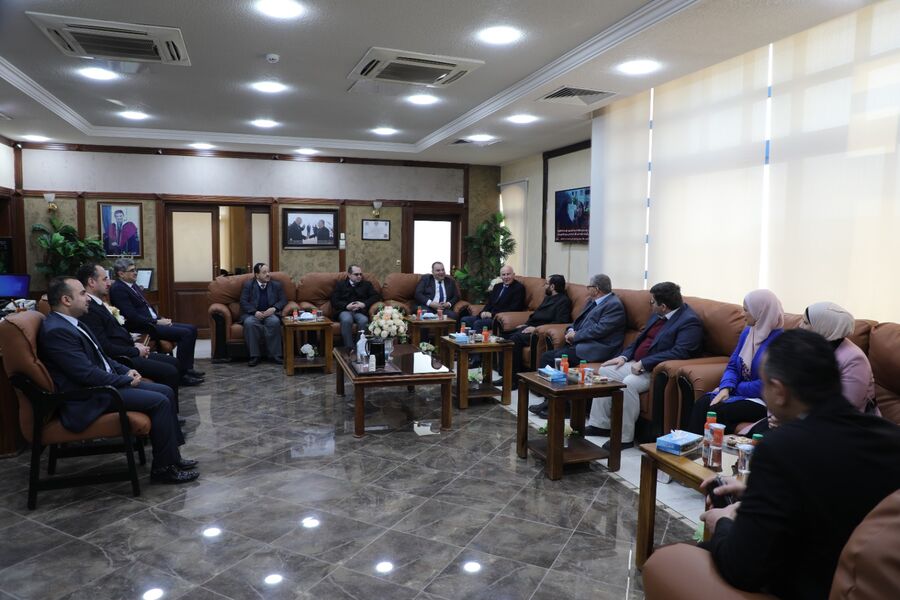 وفد من المركز الوطني لمكافحة الأوبئة