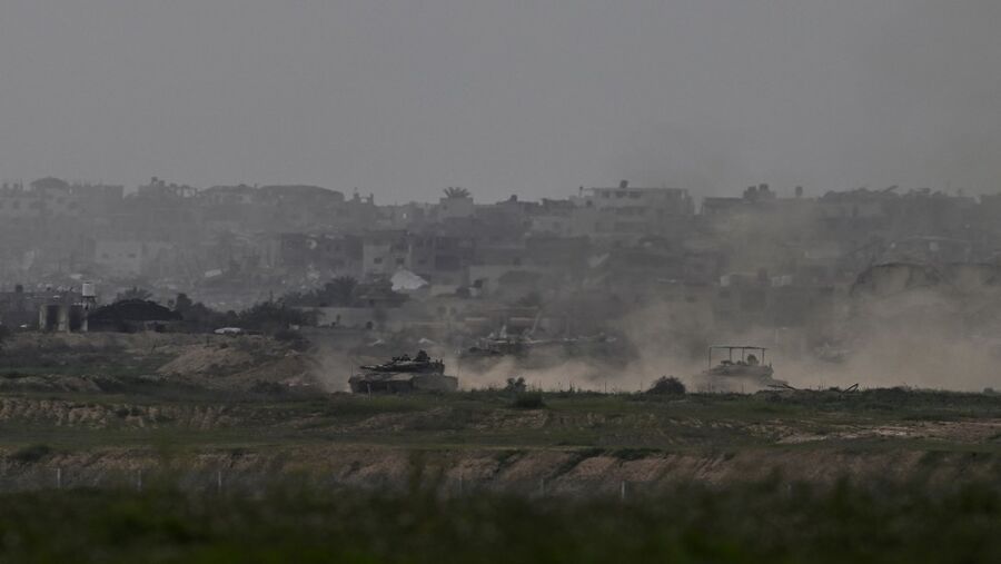 شهداء وجرحى في غارات وقصف مدفعي