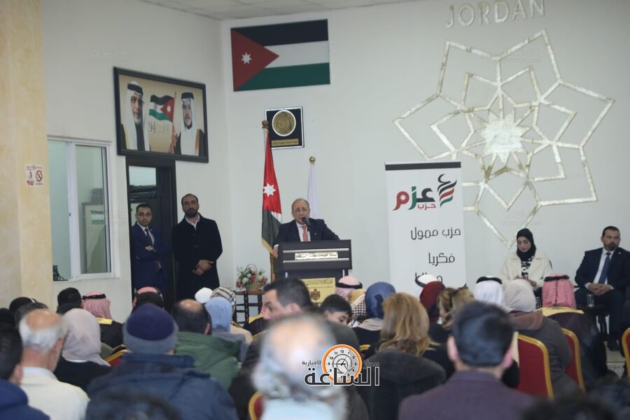 عزم يحاور في مخيم الزرقاء حول