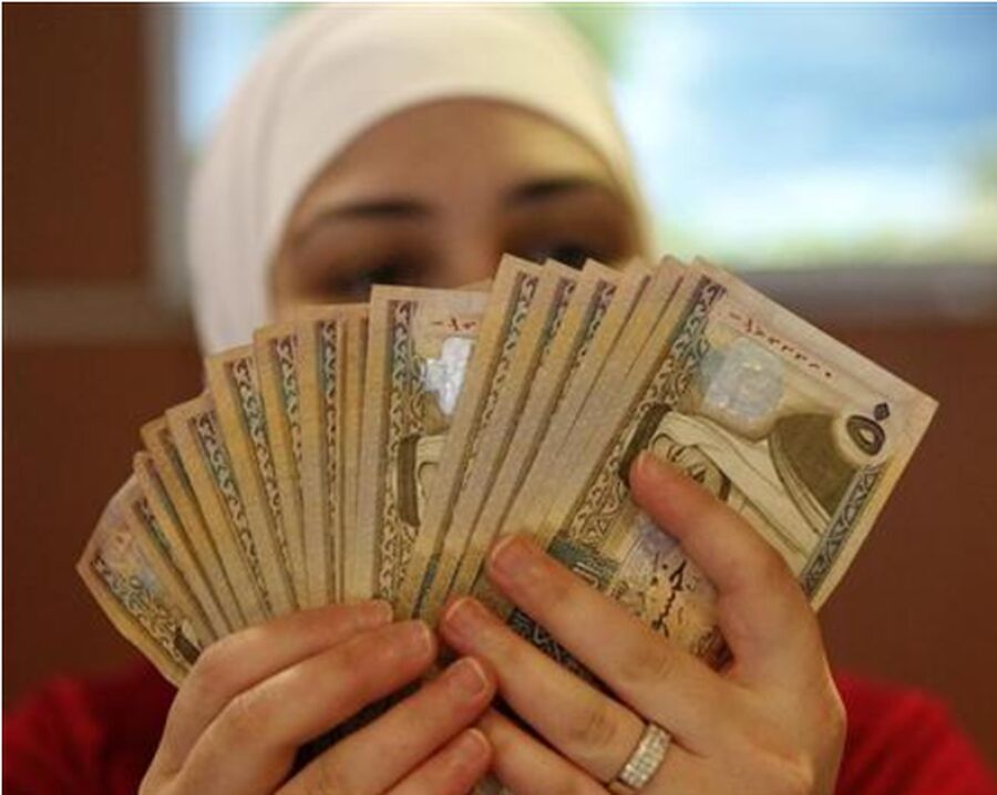 خبر سار جدا.. الحكومة تبدأ بصرف