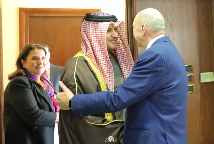 فيصل الفايز للسفير آل ثاني: نعتز