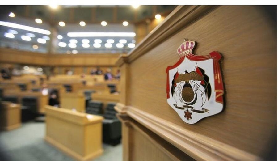 مالية الأعيان تقر الموازنة العامة كما