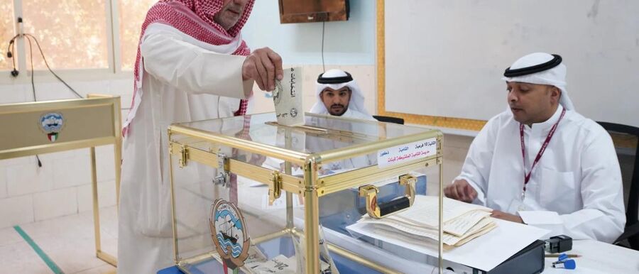 13 أبريل موعد متوقع لانتخابات الكويت..
