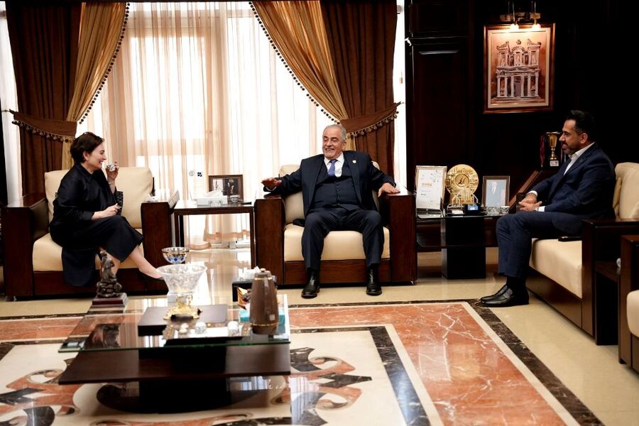 عمان الأهلية تستقبل ممثلة معهد أونيل