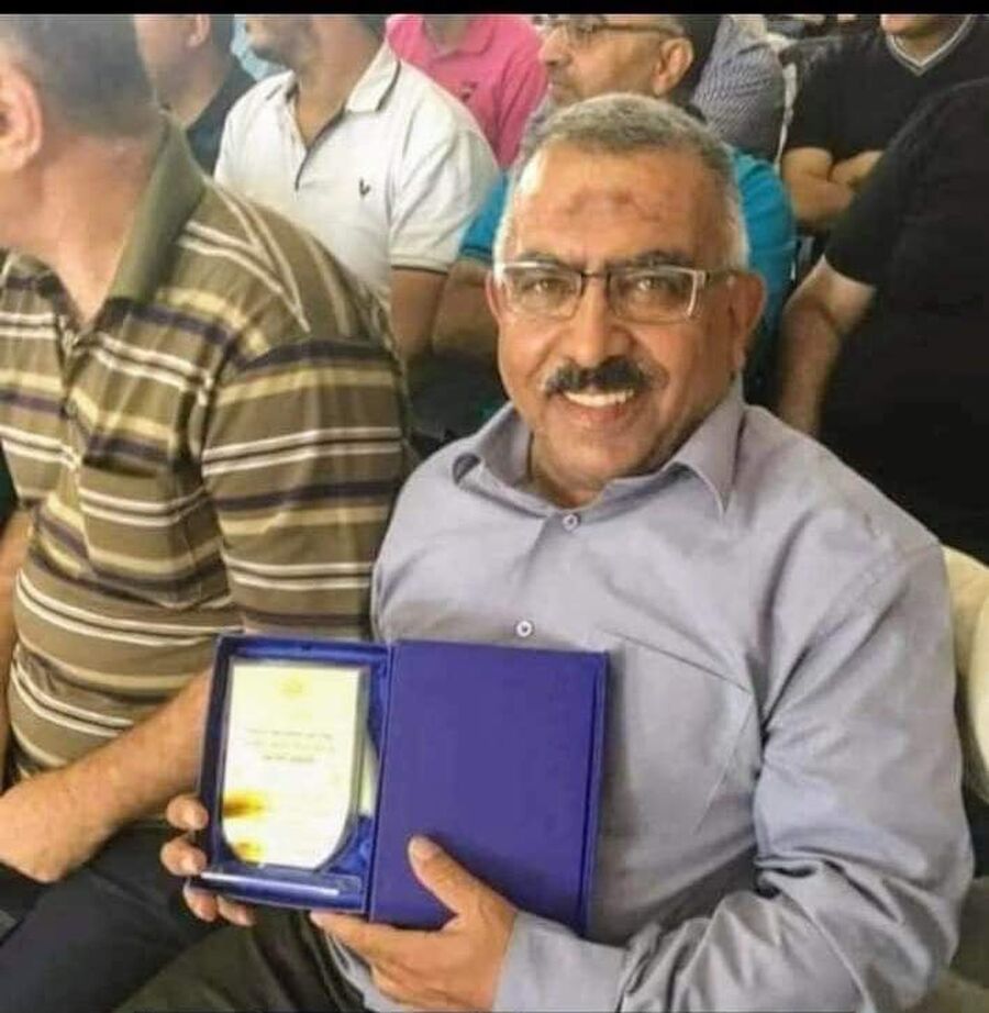 شخصيات بارزة من بيرين: الأستاذ علي