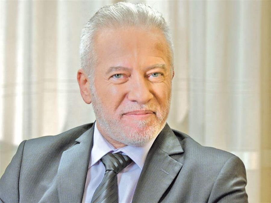 بعد مضاعفات مرضية.. وفاة الممثل اللبناني