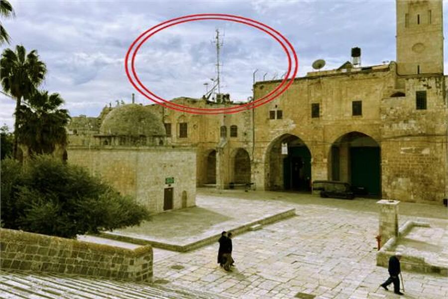 الاردن يدين بناء برج على سطح