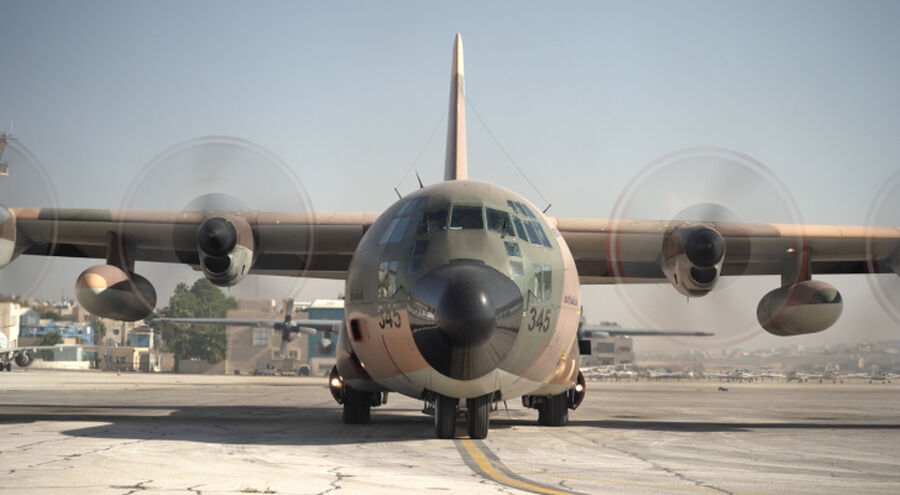 الأردن يرسل طائرتين محملتين ب 40