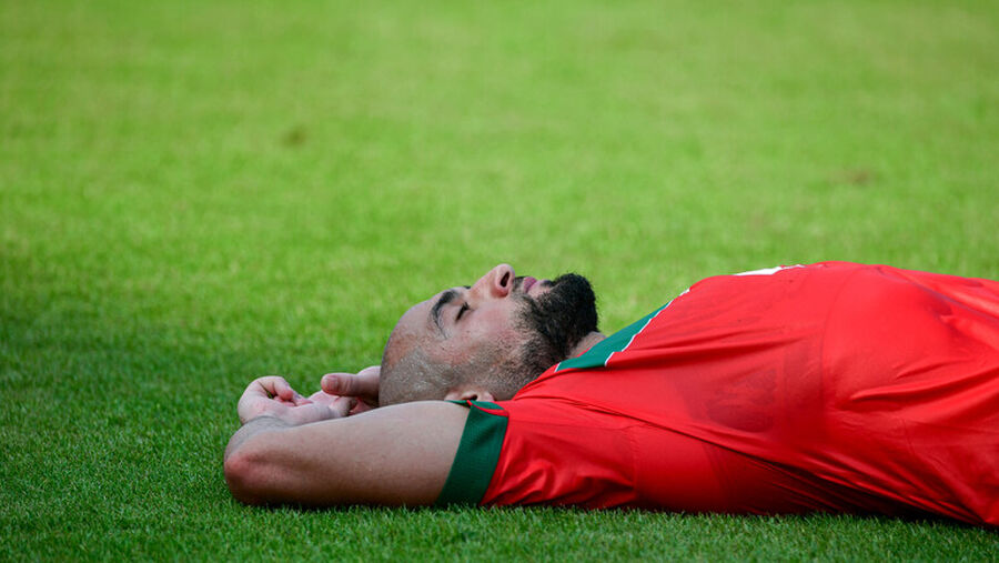 المغربي أمرابط أول ضحايا المالك الجديد