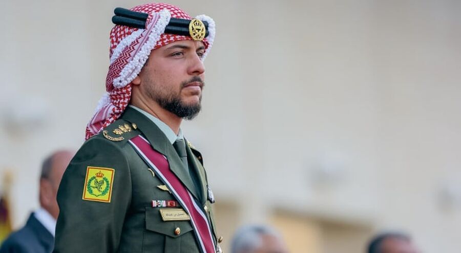 في ذكرى تعريب قيادة الجيش العربي..