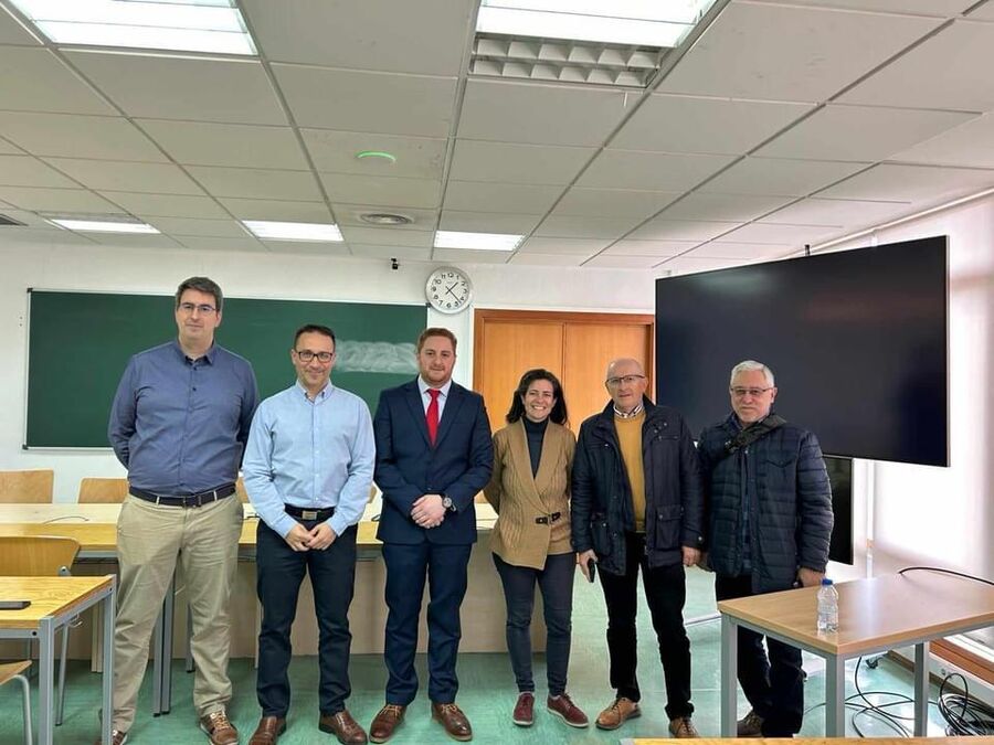 بشار حسام نواف الشوحه .. ألف