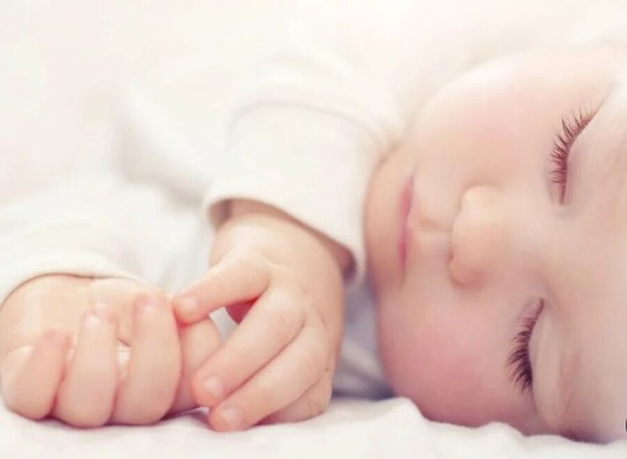 مبارك لـفادي العمرو قدوم طفلته الاولى