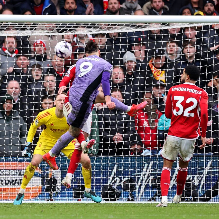 ليفربول يخطف الفوز أمام نوتنجهام بالدقيقة