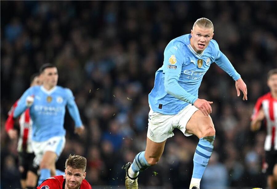 مان سيتي يحسم ديربي مانشستر بثلاثية