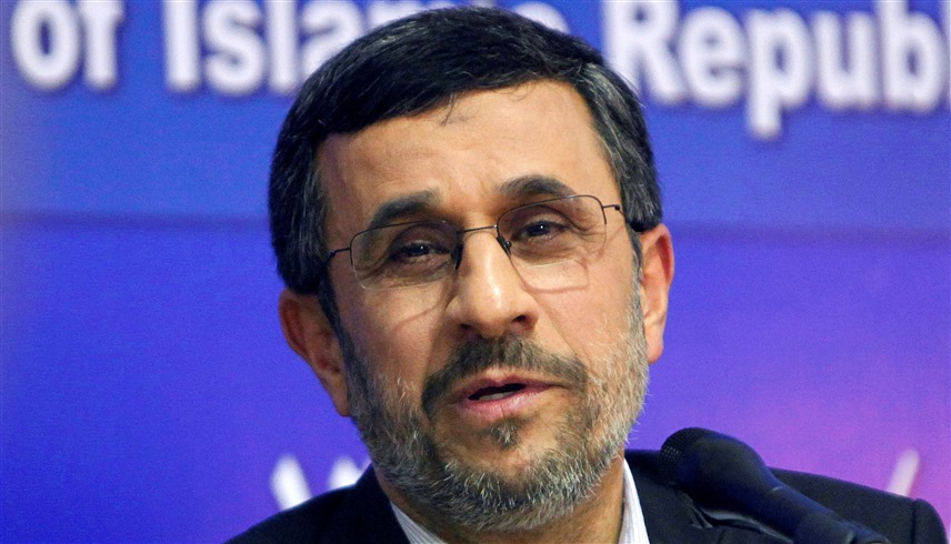 تحدى خامنئي سابقا.. أحمدي نجاد يترشح