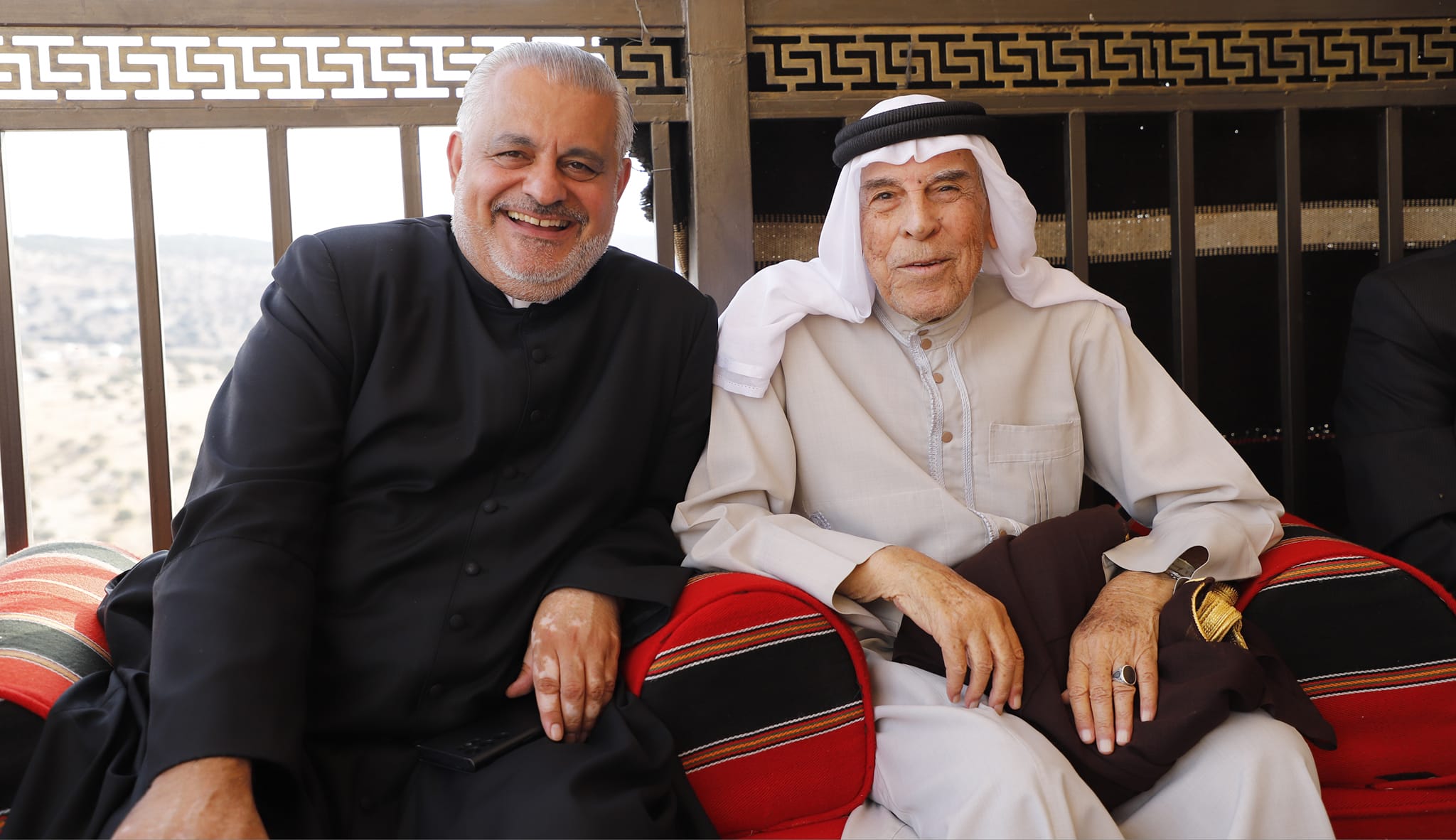 الحصن تودع برجها الكبير