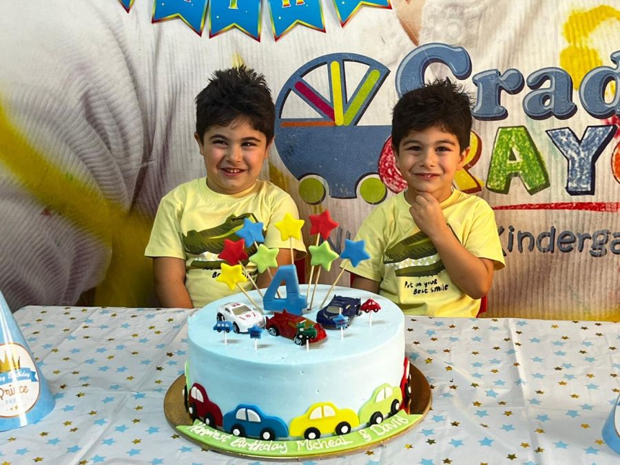 مايكل و ديفيد أندرنيان.. ميلاد سعيد