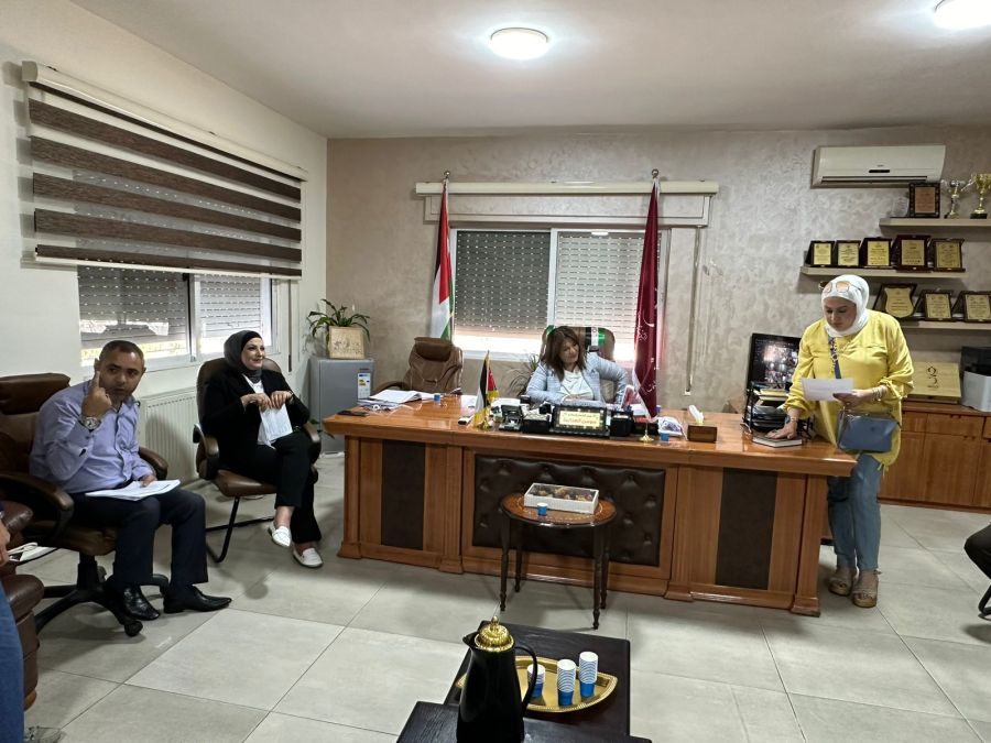 العجارمة تترأس اجتماع المنسقين الإداريين لمراكز