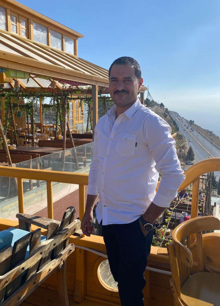 صالح جمال المومني.. مبارك الإرادة الملكية