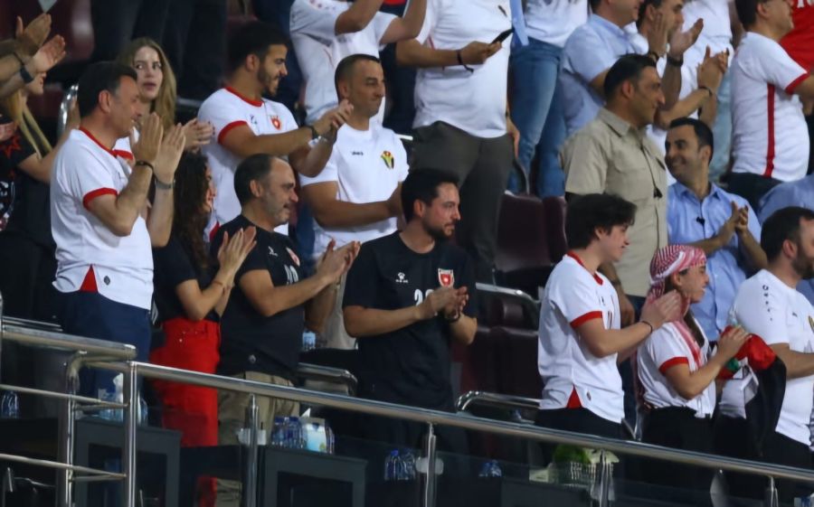 الصفدي: النشامى يهدون الوطن أجمل هدية