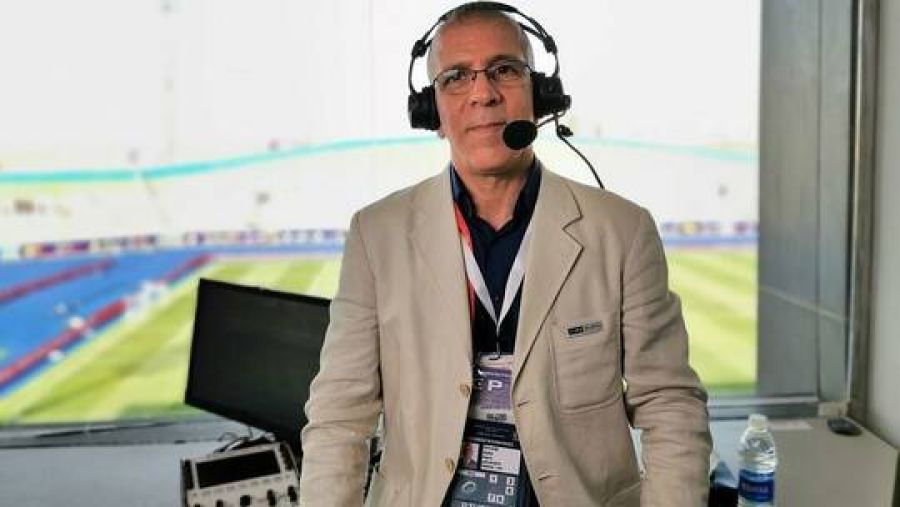 المعلق حفيظ دراجي يهنئ النشامى بعد