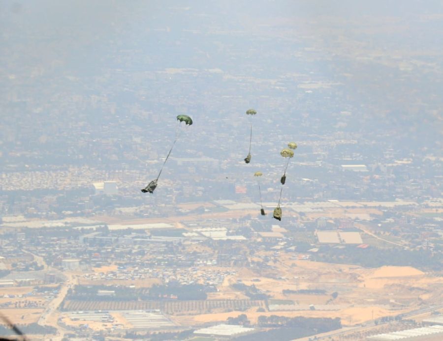 القوات المسلحة الأردنية تنفذ إنزالين جويين