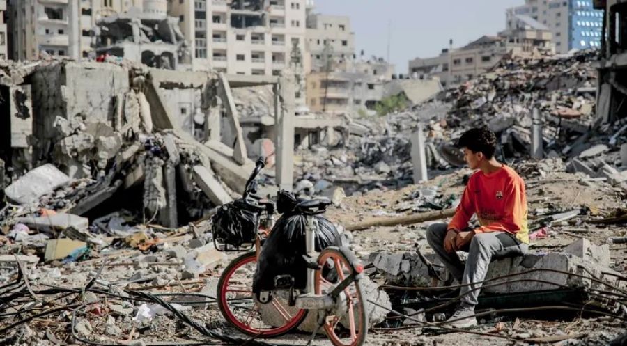 غزة.. حصيلة الشهداء إلى 37,296