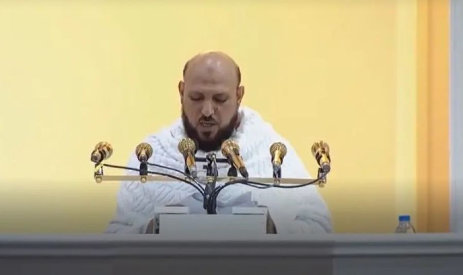 خطيب عرفة: الحج إظهار للشعيرة وليس