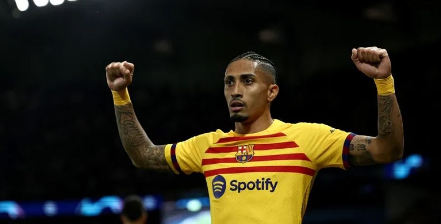 نجم برشلونة رافينيا يرد على رونالدينيو