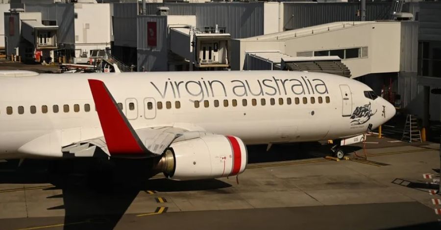 مصائب بوينغ.. طائرة ركاب تهبط بسلام