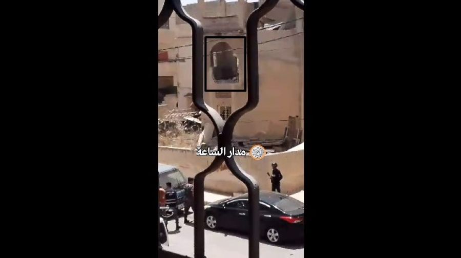 بالفيديو.. عصف انفجار جرة غاز يؤدي