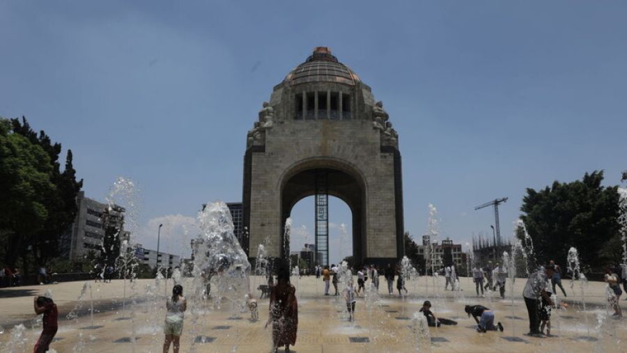 المكسيك.. وفاة 155 شخصا متأثرين بموجة