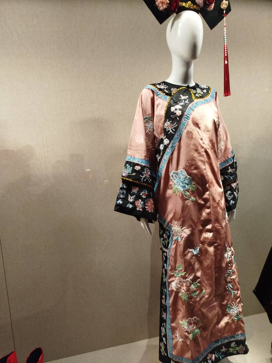 الصحفي العدوان يزور متحف نغيشيا في