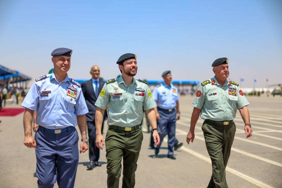 ولي العهد ينشر لقطات جديدة من