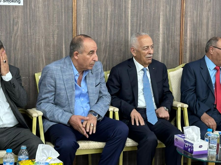 مندوبا عن الملك وولي العهد.. ..