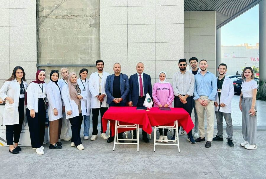 بنك الدواء الخيري وجمعية طلاب الصيدلة