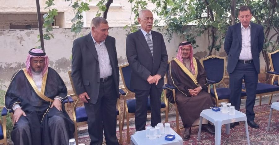 مندوبا عن الملك وولي العهد.. العيسوي