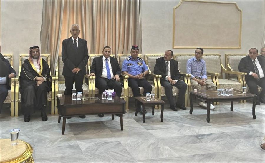 مندوبا عن الملك وولي العهد.. ..