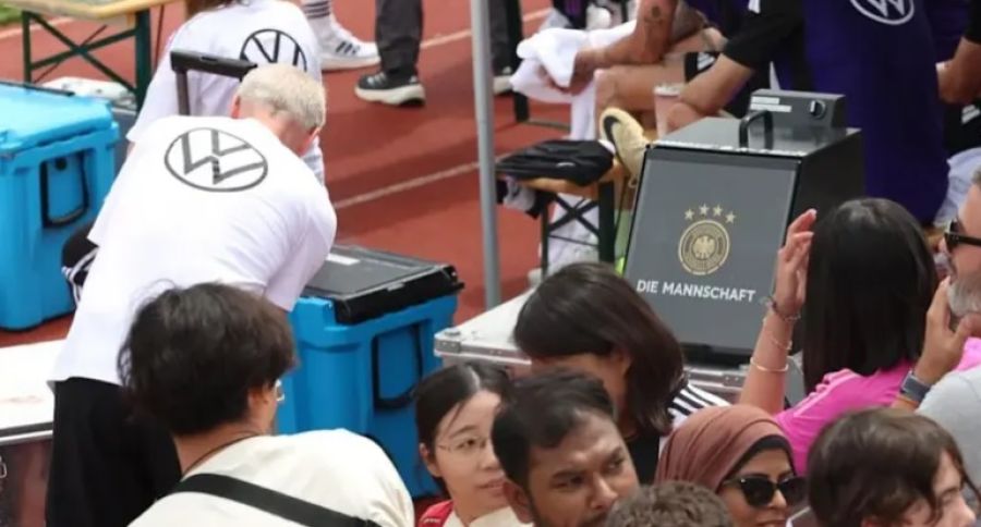 لماذا يستعين منتخب ألمانيا بـفرن ساخن