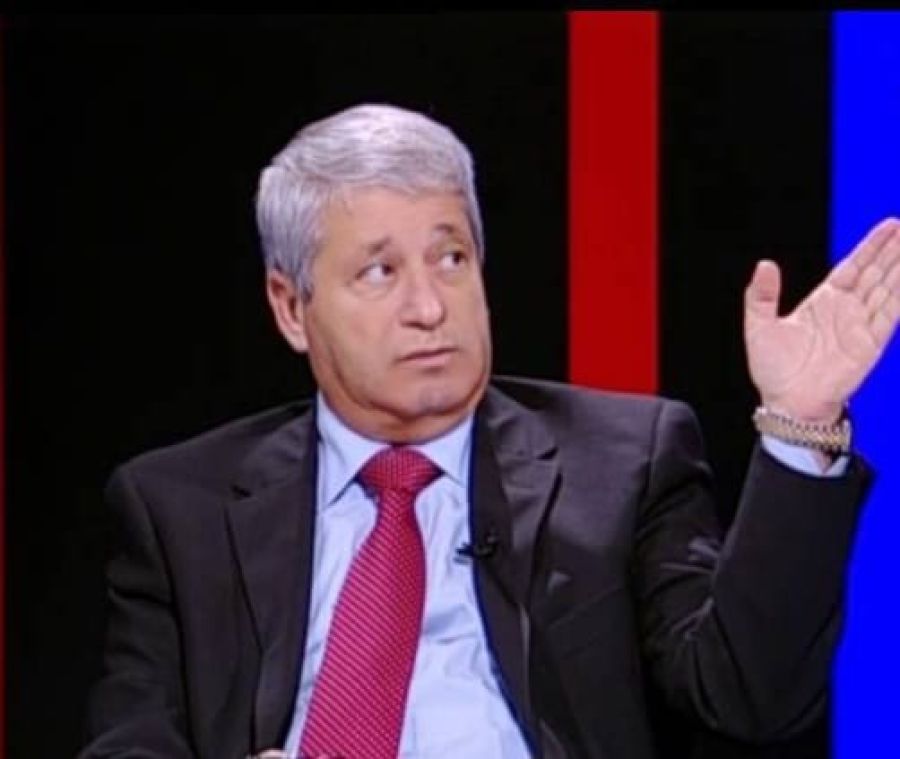 الدكتور نمر حدادين يعلن تنحيه عن