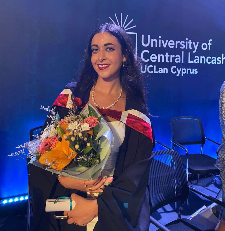 الاردنية كرستن نفاع.. مبارك الدرجة الاولى